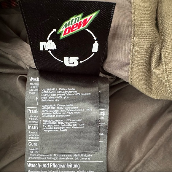 Burton Camouflage Snowboarding Pants - Camo Insulated Winter Waterproof - Picture 11 of 14